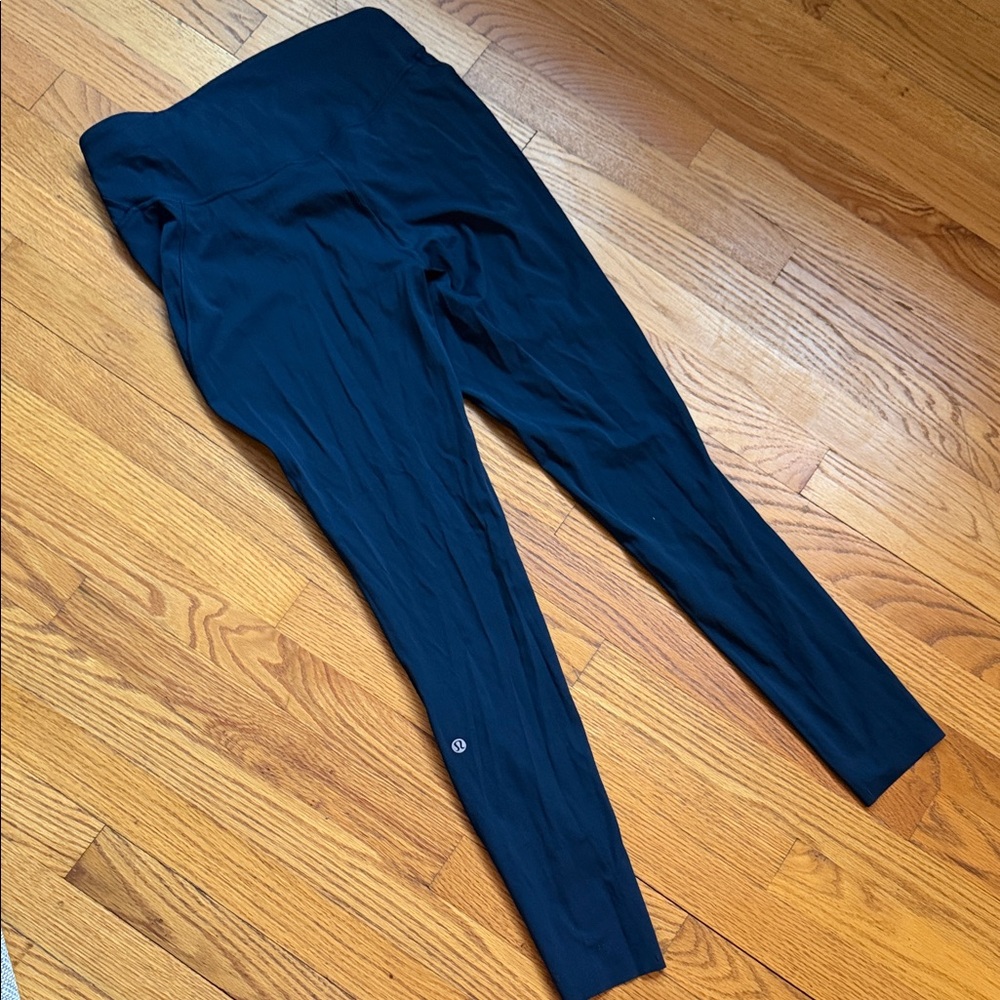 Lululemon size 19 base pace navy High-Waisted Leggings